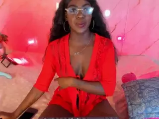 Evonye's Live Sex Cam Show