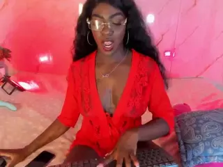 Evonye's Live Sex Cam Show