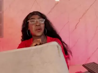 Evonye's Live Sex Cam Show
