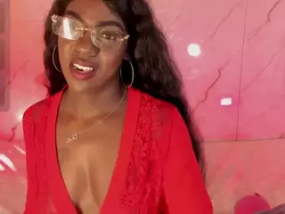 Evonye's Live Sex Cam Show