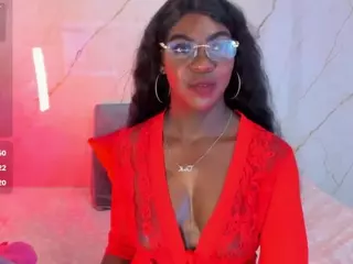 Evonye's Live Sex Cam Show