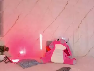 Evonye's Live Sex Cam Show