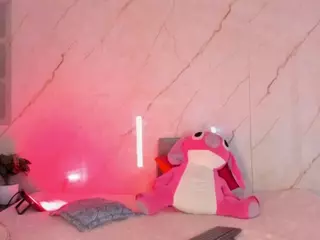 Evonye's Live Sex Cam Show