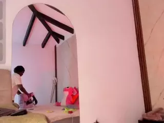Evonye's Live Sex Cam Show