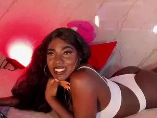 Evonye's Live Sex Cam Show
