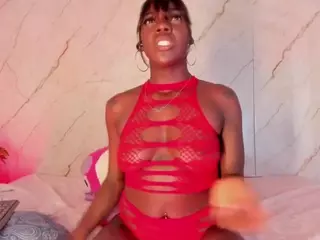 Evonye's Live Sex Cam Show