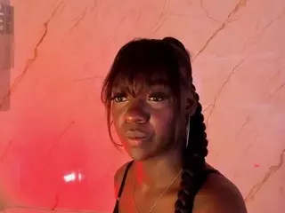 Evonye's Live Sex Cam Show
