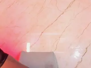 Evonye's Live Sex Cam Show