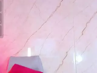 Evonye's Live Sex Cam Show