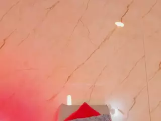Evonye's Live Sex Cam Show