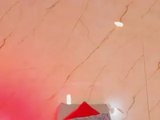 Evonye's Live Sex Cam Show