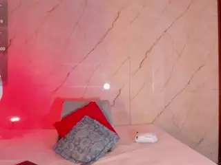 Evonye's Live Sex Cam Show