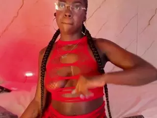 Evonye's Live Sex Cam Show