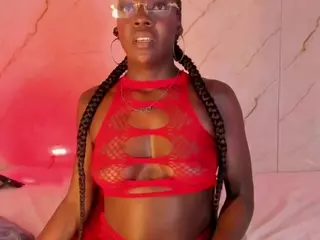 Evonye's Live Sex Cam Show