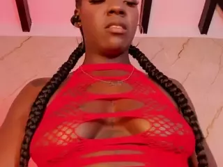 Evonye's Live Sex Cam Show
