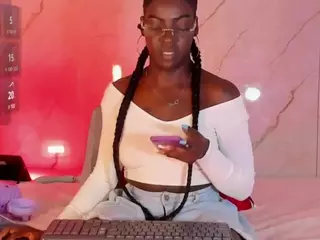 Evonye's Live Sex Cam Show
