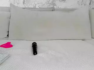 alyssamillan's Live Sex Cam Show