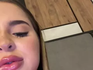 sophiekitty's Live Sex Cam Show