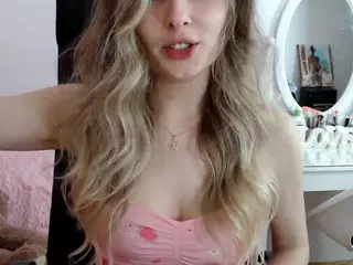 MineaJ's Live Sex Cam Show