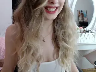MineaJ's Live Sex Cam Show