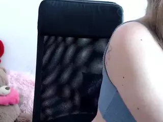 MineaJ's Live Sex Cam Show