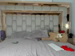 candy-sam28's Live Sex Cam Show