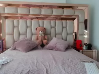 candy-sam28's Live Sex Cam Show