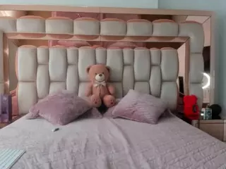 candy-sam28's Live Sex Cam Show