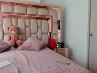 candy-sam28's Live Sex Cam Show