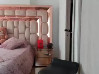 candy-sam28's Live Sex Cam Show