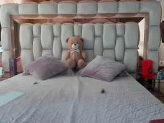 candy-sam28's Live Sex Cam Show