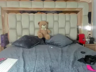 candy-sam28's Live Sex Cam Show