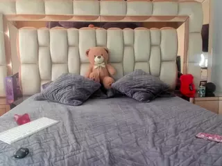 candy-sam28's Live Sex Cam Show