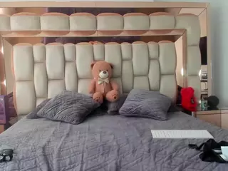 candy-sam28's Live Sex Cam Show