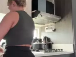 candy-sam28's Live Sex Cam Show