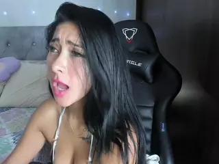nicolepowell's Live Sex Cam Show