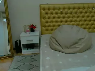 almafancy's Live Sex Cam Show