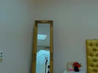 almafancy's Live Sex Cam Show