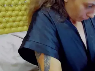 almafancy's Live Sex Cam Show