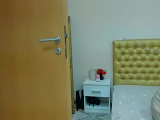 almafancy's Live Sex Cam Show