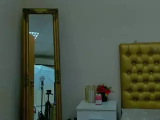 almafancy's Live Sex Cam Show