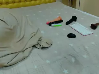 almafancy's Live Sex Cam Show