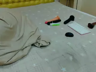 almafancy's Live Sex Cam Show