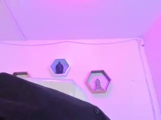 elissh's Live Sex Cam Show