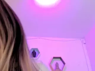 elissh's Live Sex Cam Show