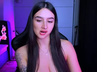 veronica-larson's Live Sex Cam Show