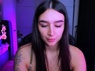 veronica-larson's Live Sex Cam Show