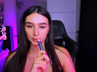 veronica-larson's Live Sex Cam Show