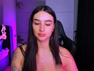 veronica-larson's Live Sex Cam Show