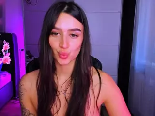 veronica-larson's Live Sex Cam Show